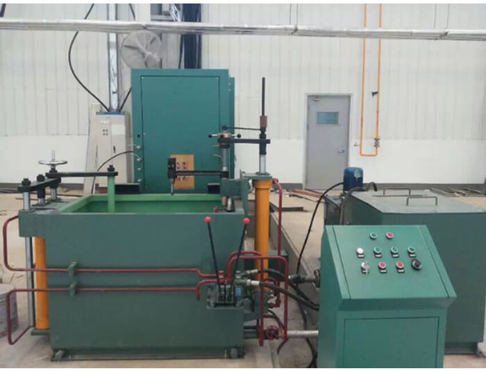 Universal hardening machine tool for horizontal shaft & gear 