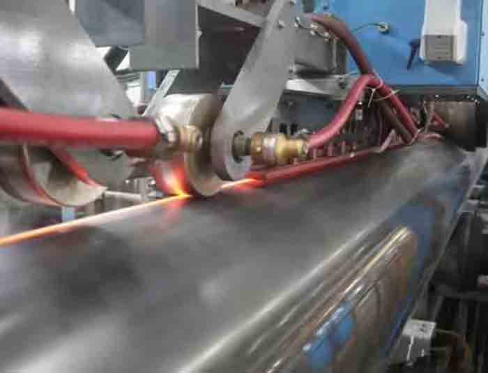 Stainless steel tube on-line solid solution annealing